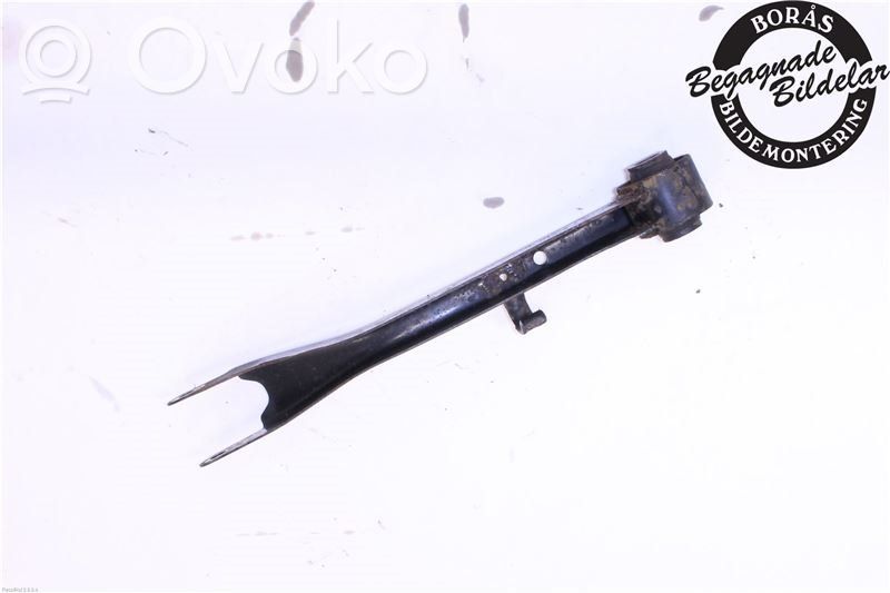 Subaru Outback Wahacz tylny 