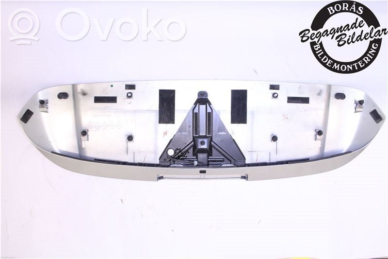 Subaru Legacy Tailgate/trunk spoiler 