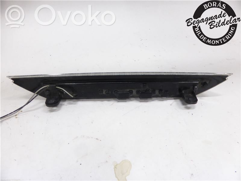 Citroen C-Crosser Third/center stoplight 