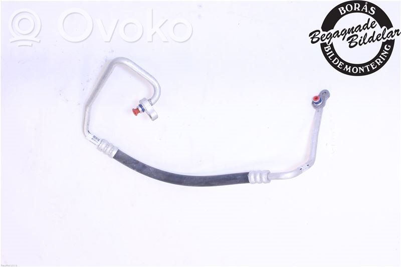 Ilmastointilaitteen putki (A/C)   977621W100
