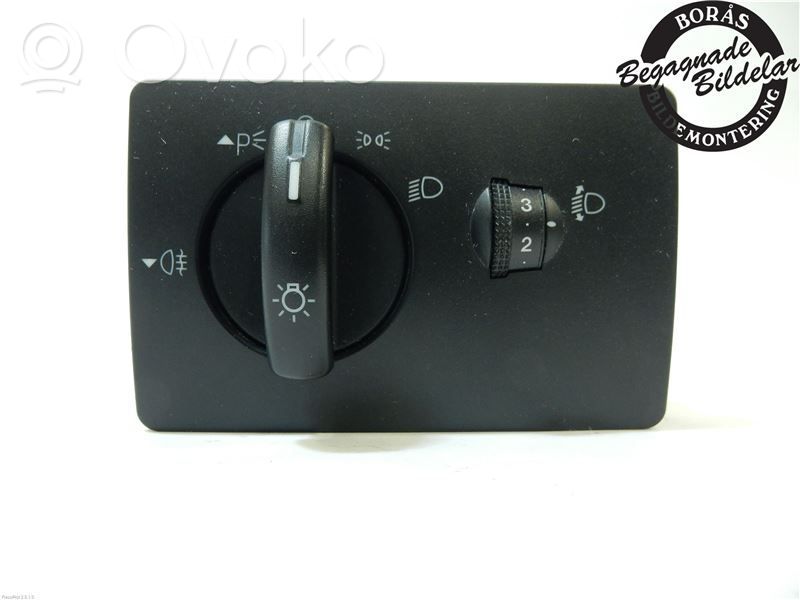 Ford Focus Light switch 