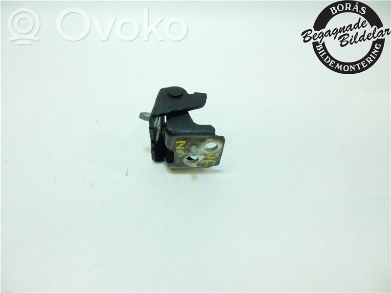 Citroen C5 Front door lower hinge 