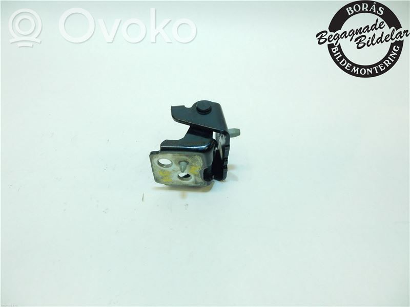 Citroen C5 Front door lower hinge 