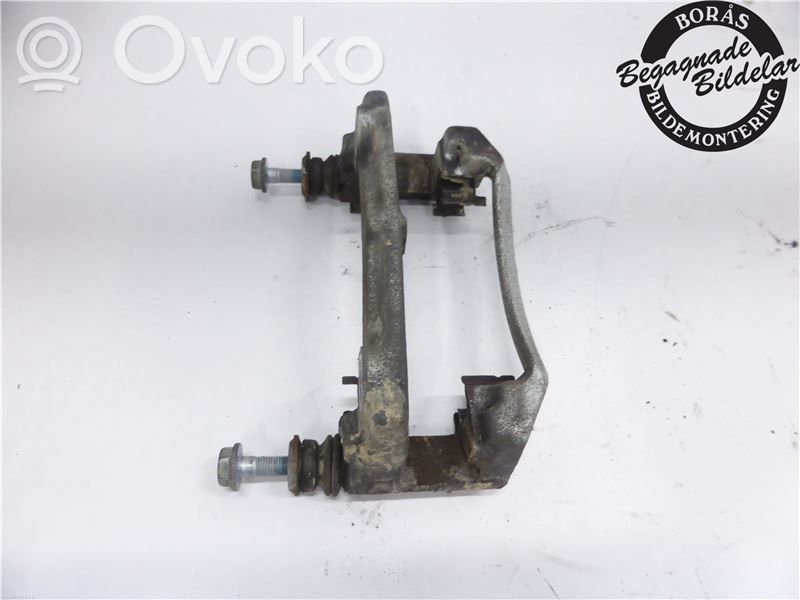 Peugeot 108 Mocowanie przedniego zacisku hamulca 