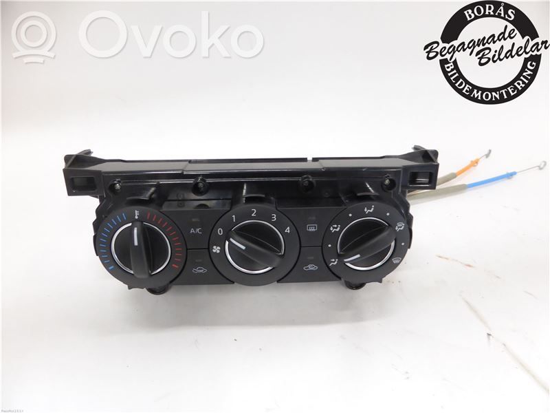 Mazda 2 Climate control unit 