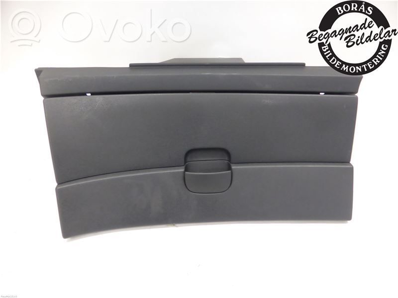 Nissan Qashqai Juego guantera 