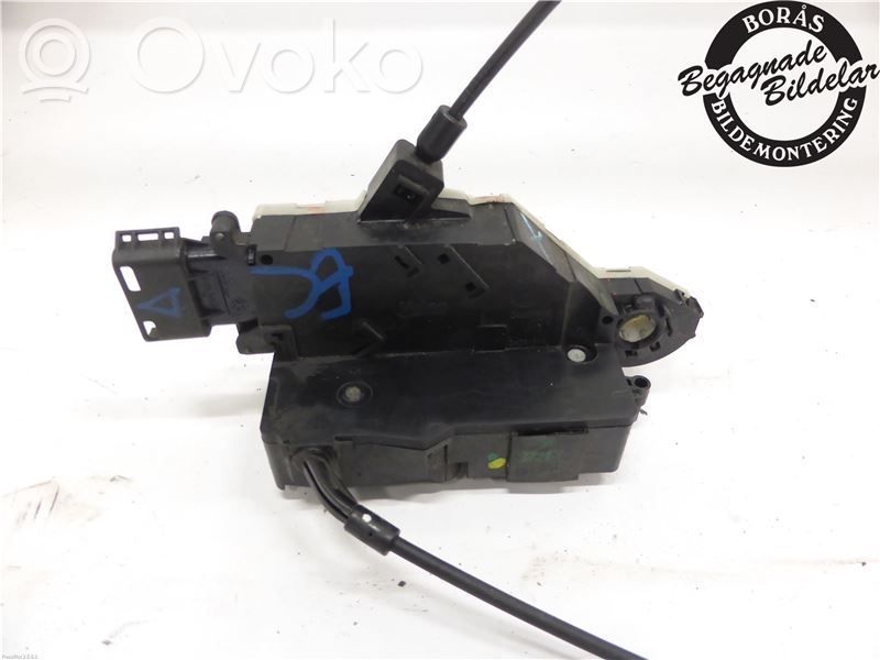 Zamek drzwi przednich   9135V9