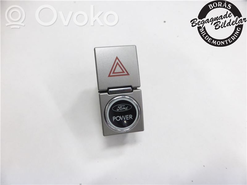 Hazard light switch   1591825