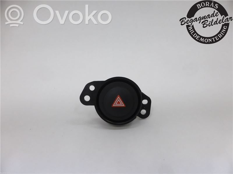 Peugeot 108 Hazard light switch 