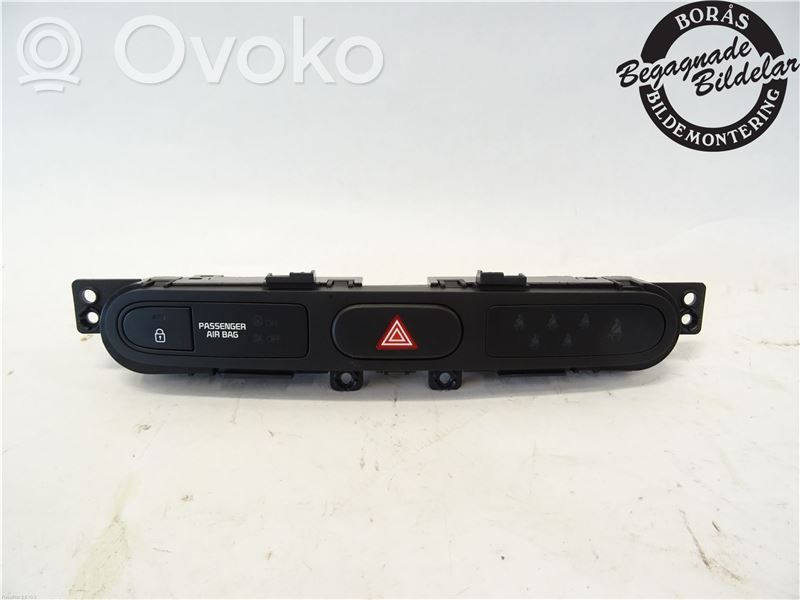 KIA Carens III Botón interruptor de luz de peligro 