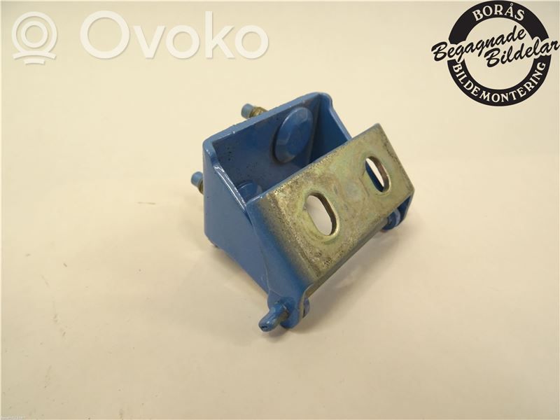 Ford Focus Tailgate/trunk/boot hinge 