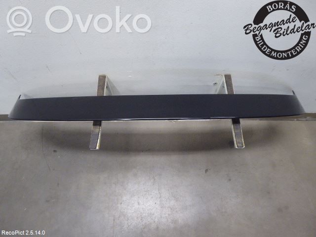 Tailgate/trunk spoiler   8742CA