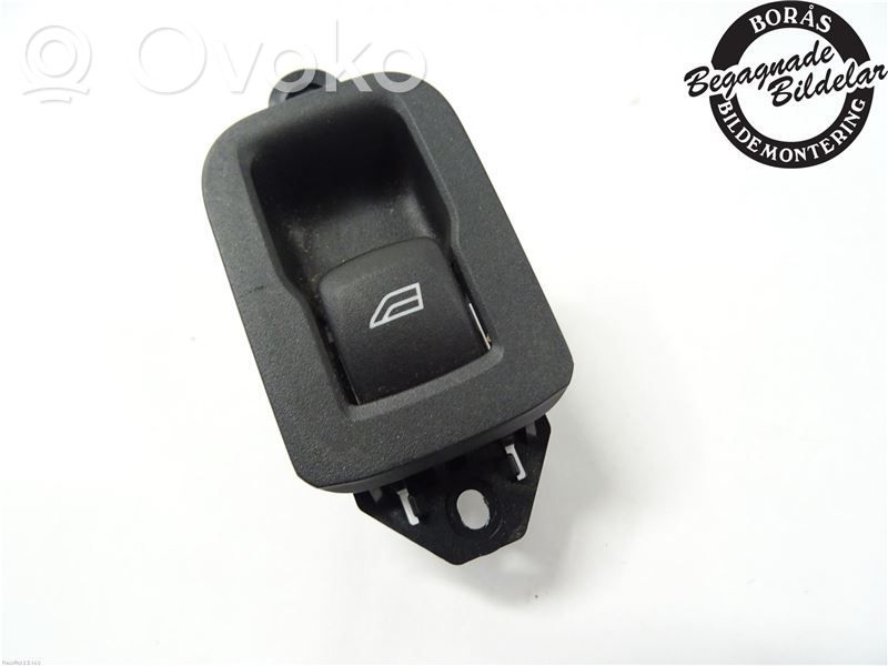 Electric window control switch   31295736,31295736