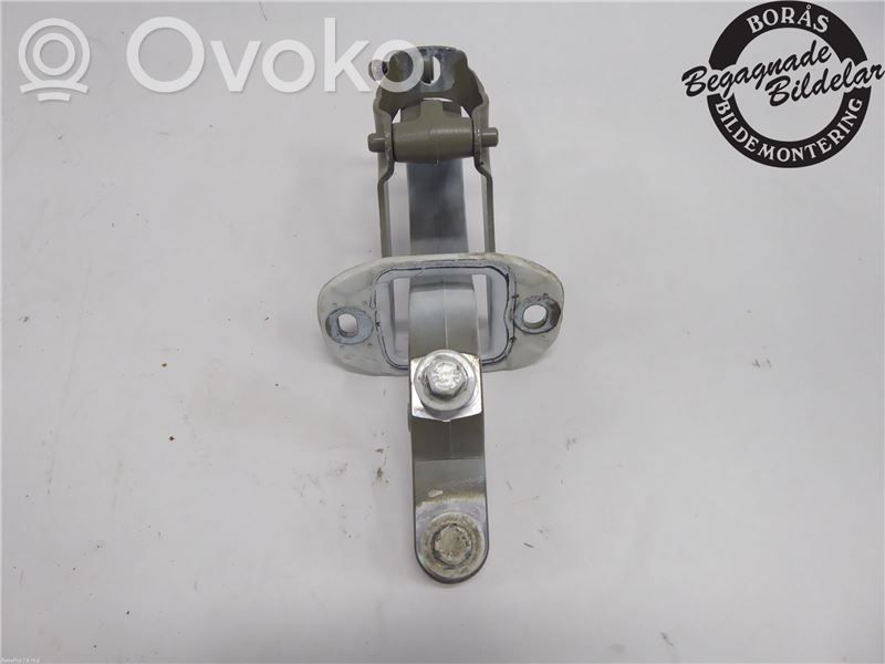 Saab 9-3 Ver2 Aizmugurējā pārsega eņģe (-ess) 