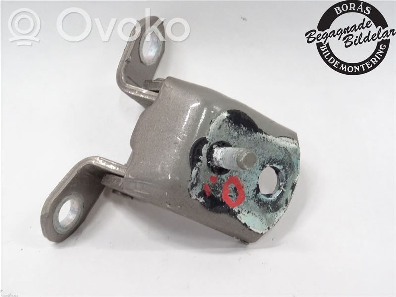 Nissan Note (E11) Rear door upper hinge 