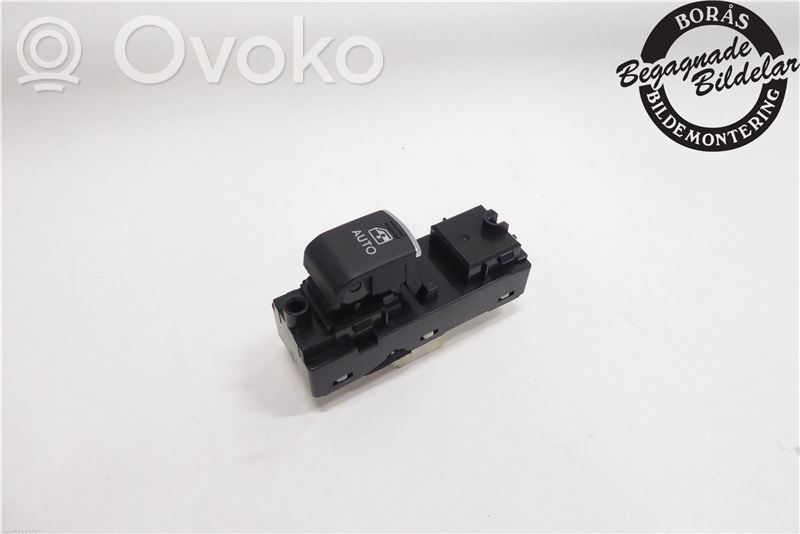 Electric window control switch   83071AL080,83071AL080