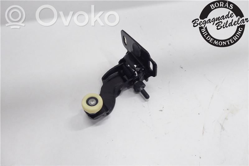 Rear door upper hinge   1858459