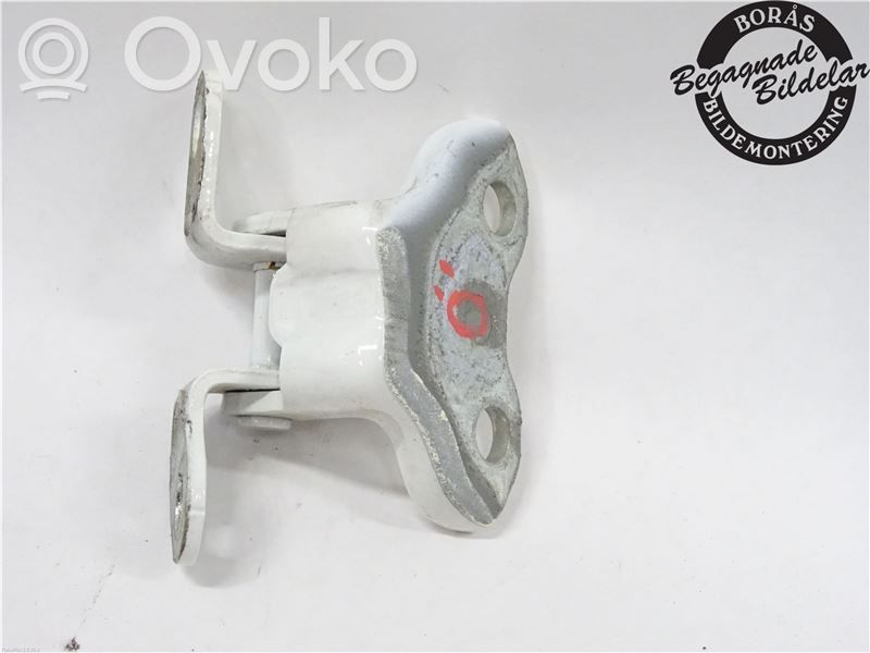 Citroen C1 Rear door upper hinge 