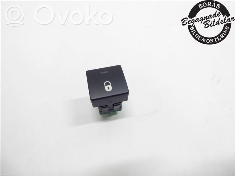 Citroen Berlingo Central locking switch button 