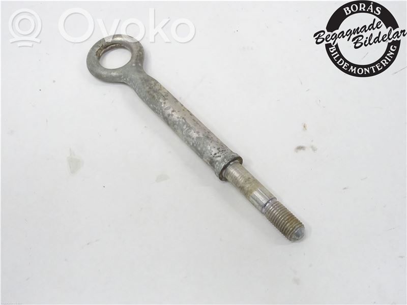 Volvo V70 Anillo de remolque 