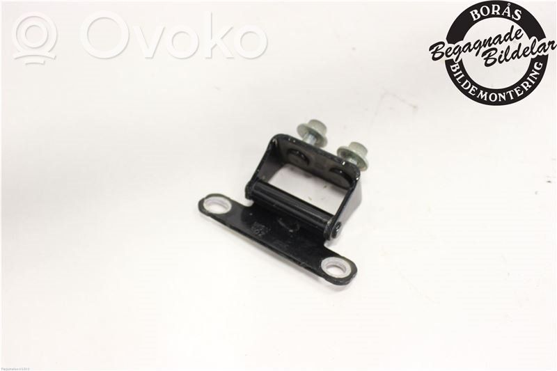 KIA Sorento Tailgate/trunk/boot hinge 