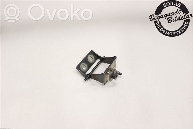Ford Focus Tailgate/trunk/boot hinge 