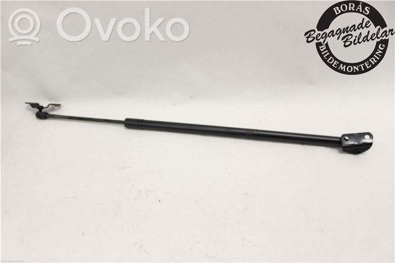 Ford Kuga II Tailgate strut 
