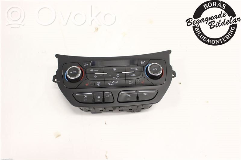 Ford Kuga II Climate control unit 
