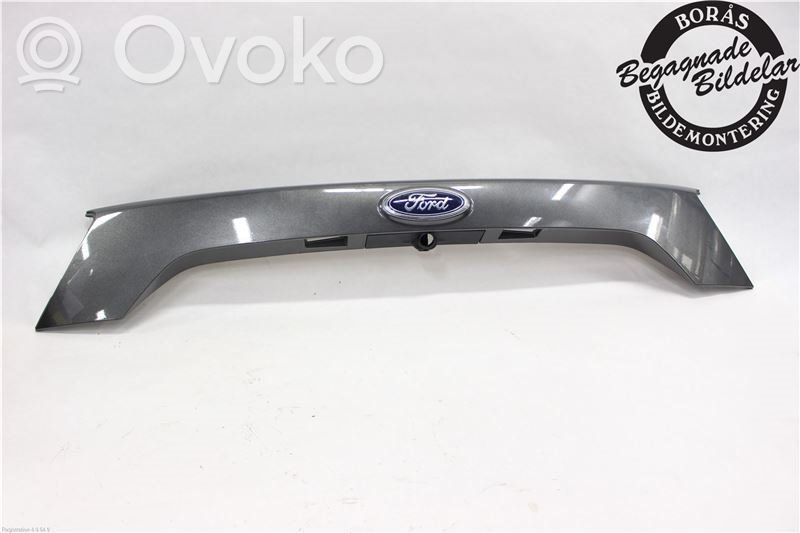 Ford Kuga II Tailgate trim 