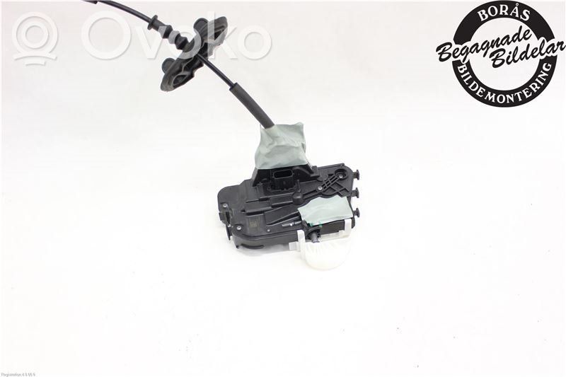Front door lock   2410596