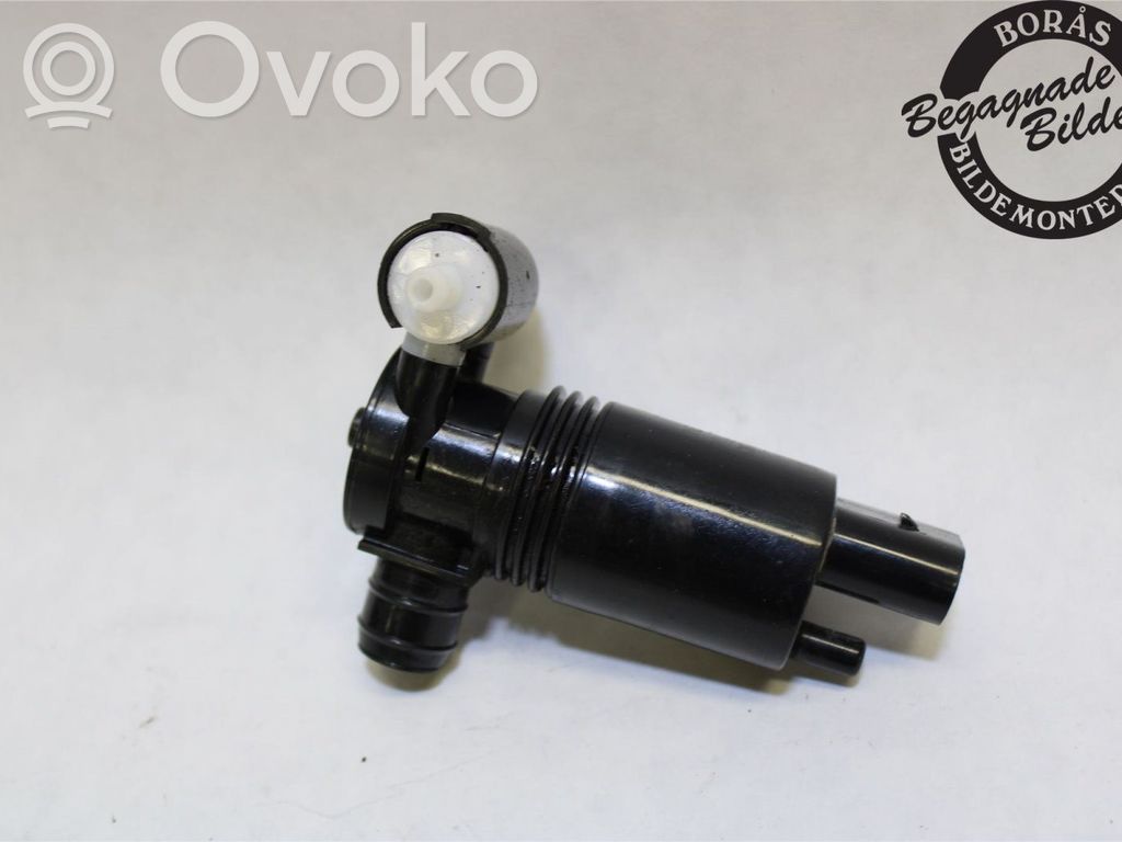 Volvo XC60 Windscreen/windshield washer pump 