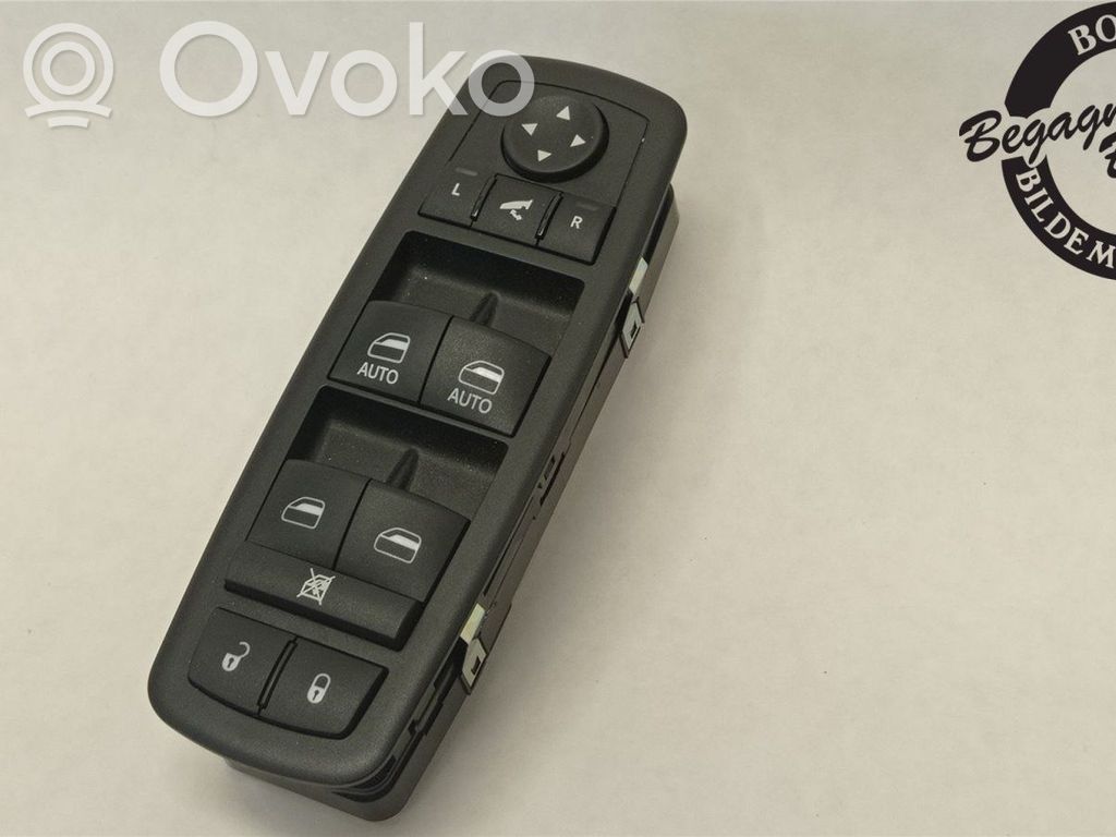 Electric window control switch   68030826AC,68030826AC