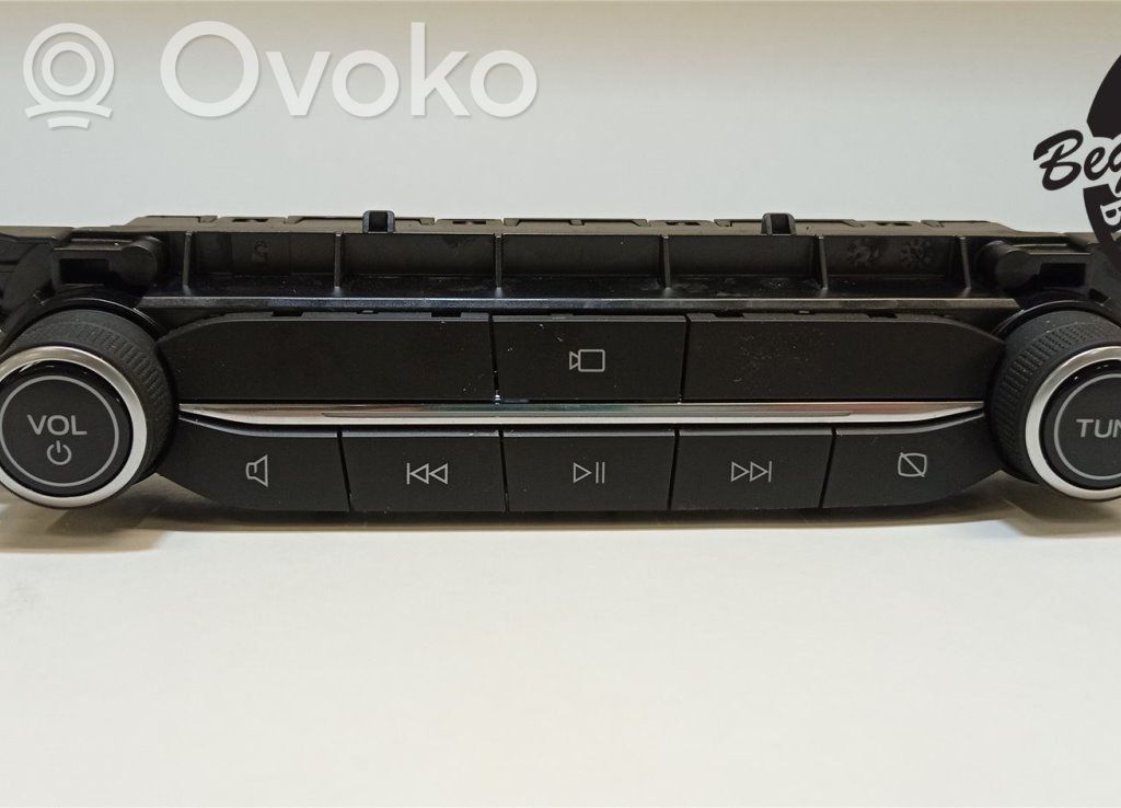 Ford Kuga III Unidad delantera de radio/CD/DVD/GPS 