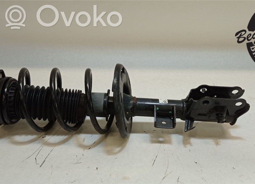 Mazda CX-3 Amortiguador delantero con muelle espiral 