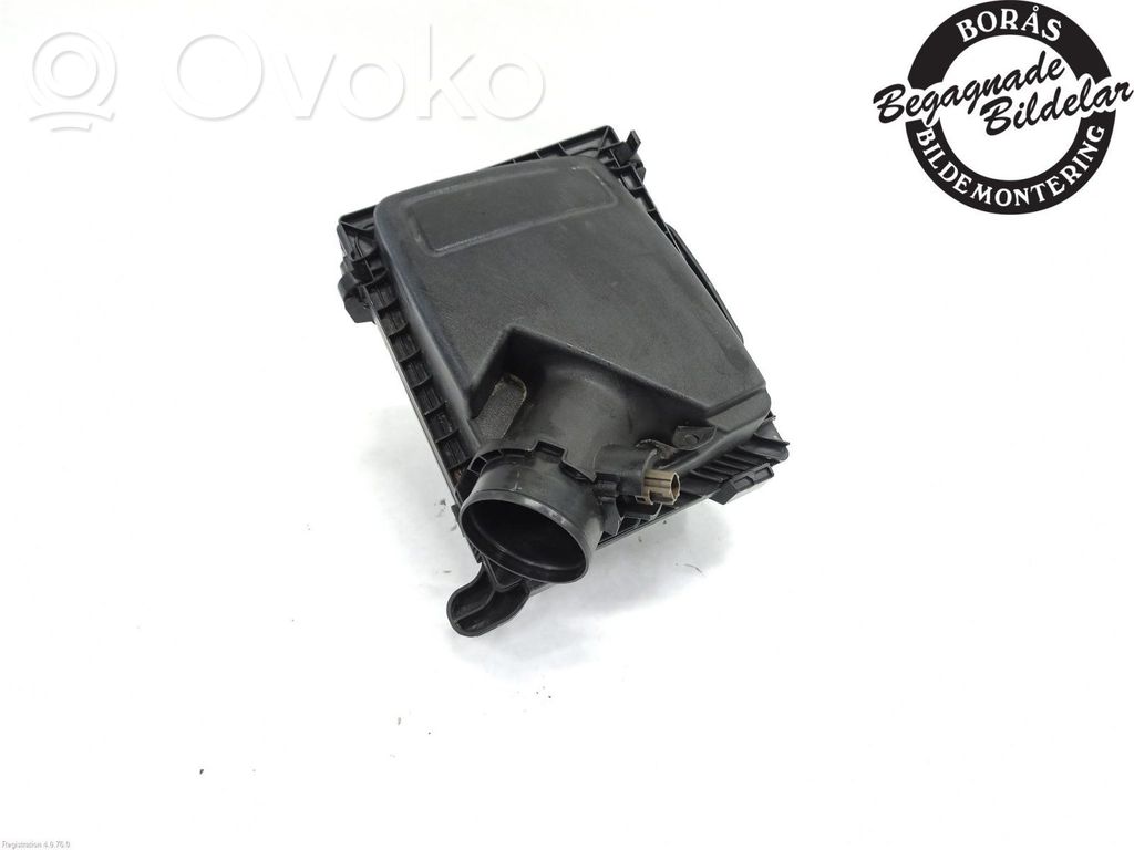 Ford Focus Air filter box 