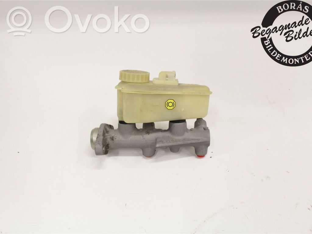 Volvo 940 Pääjarrusylinteri 