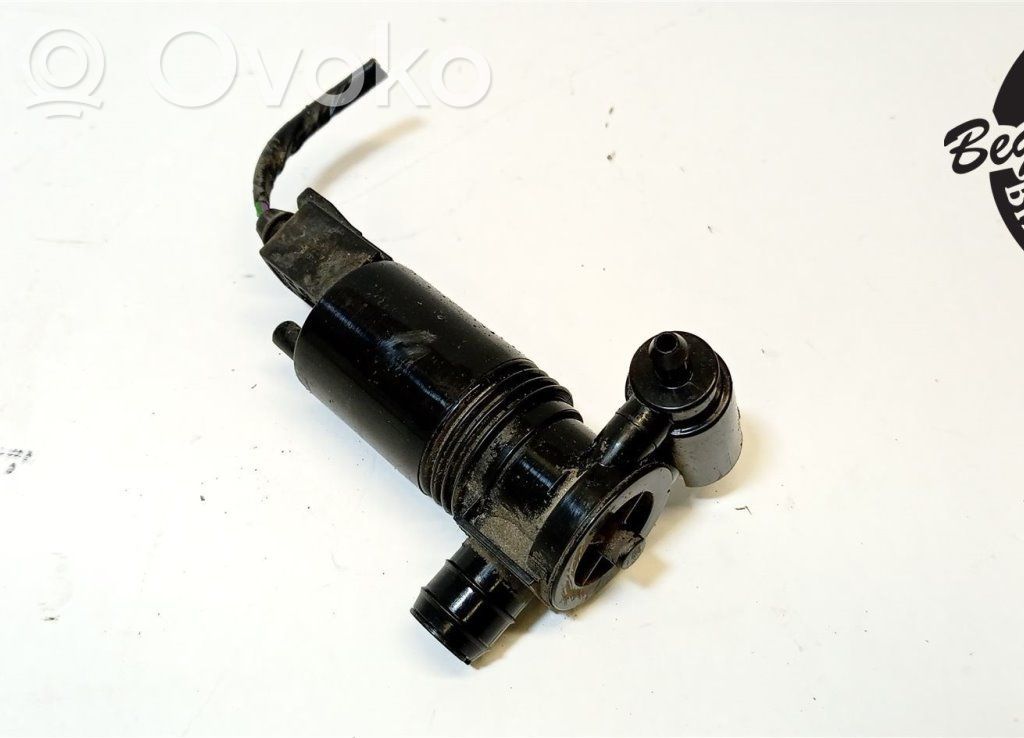Volvo XC60 Windscreen/windshield washer pump 
