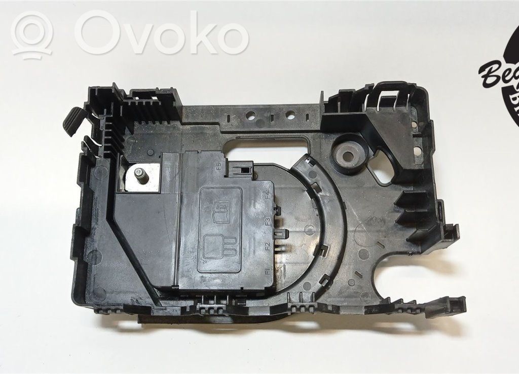 Fuse module   EB3T14A254A,EB3T14A254A
