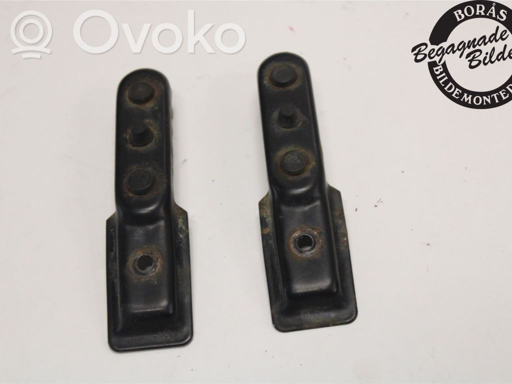Top upper radiator support slam panel