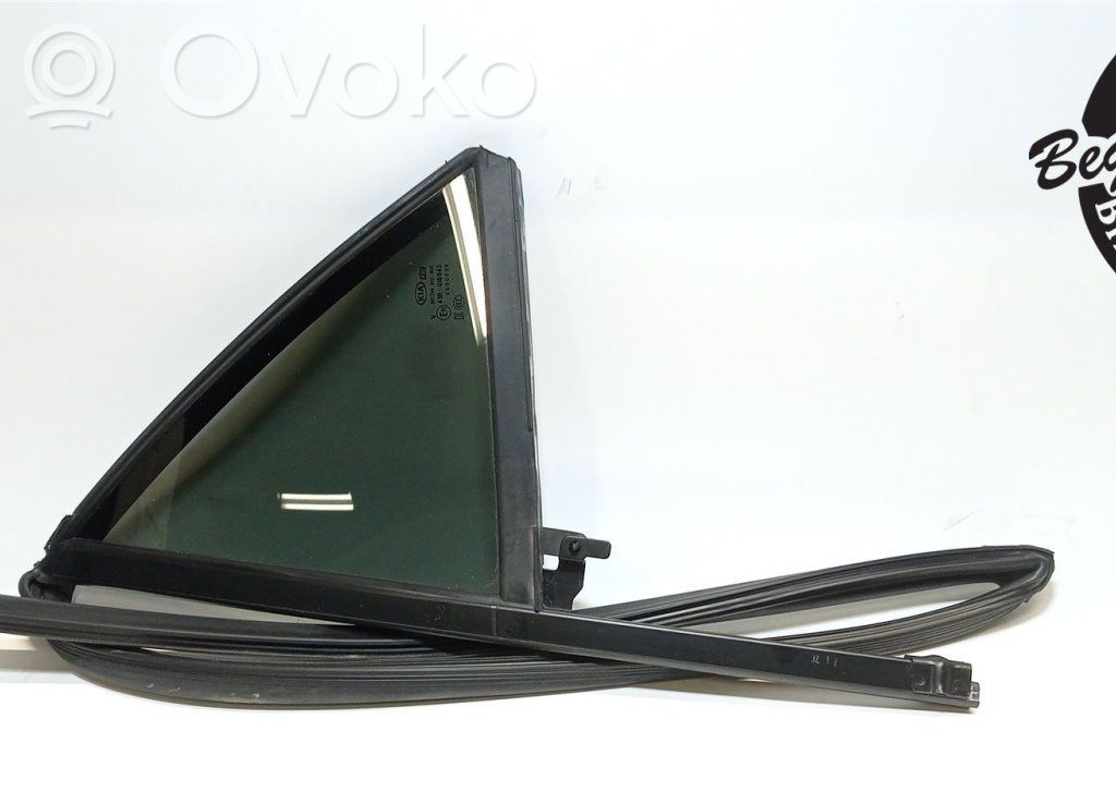 Ventanilla de ventilación de la puerta trasera   83417H8030