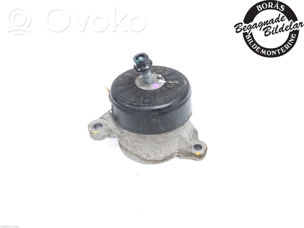 KIA Stinger Engine mount bracket 