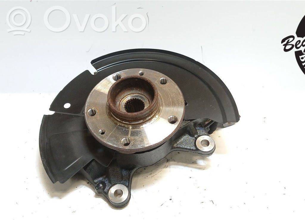 Nissan Townstar Front wheel hub spindle knuckle 