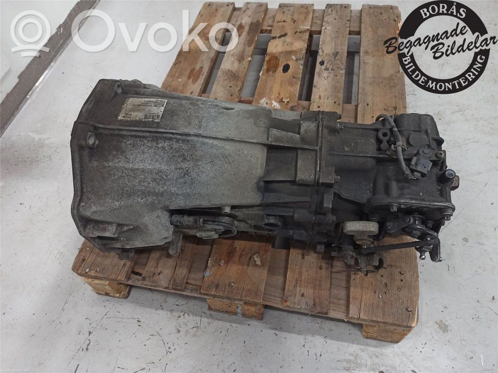Volkswagen Crafter Cutie viteze manuală cu 6 trepte 