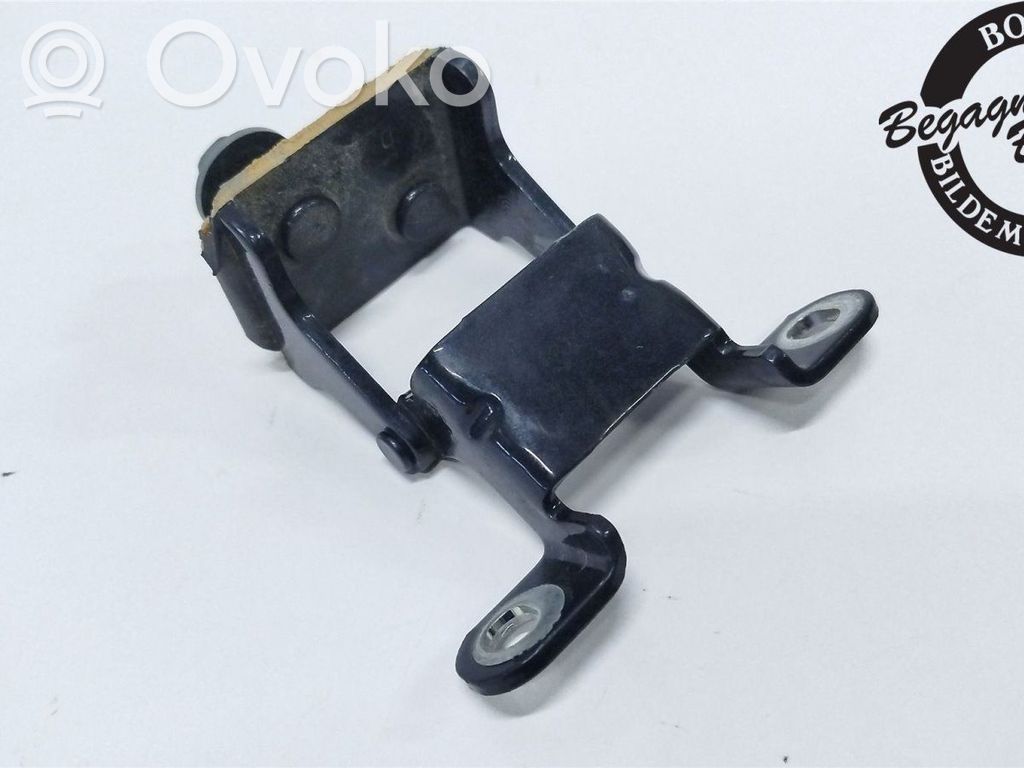 Volvo V60 Tailgate/trunk/boot hinge 