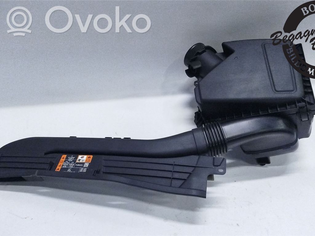 Ford Focus Air filter box 