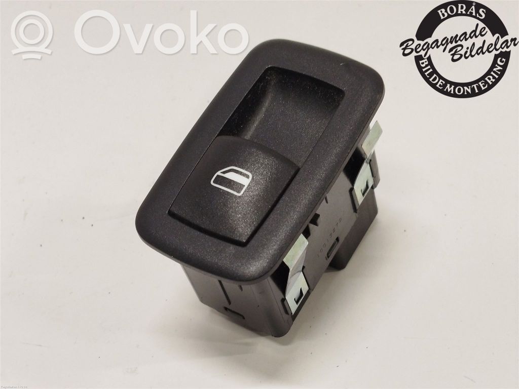 Dodge RAM Electric window control switch 