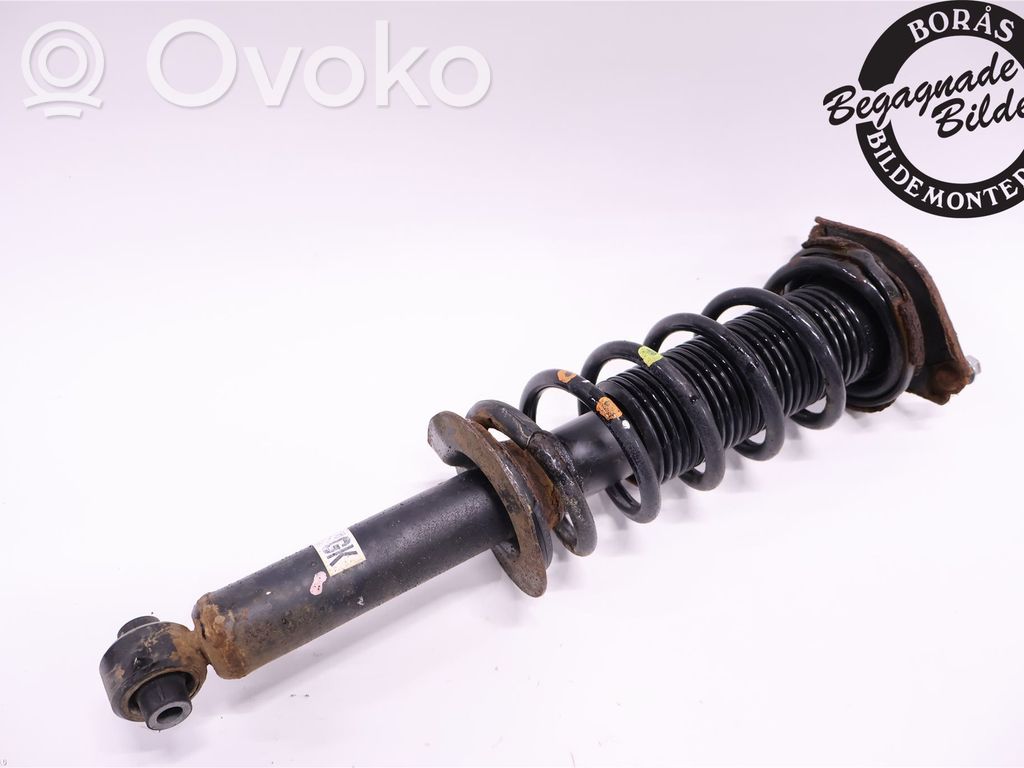 Subaru Outback (BS) Aizmugurē amortizators 