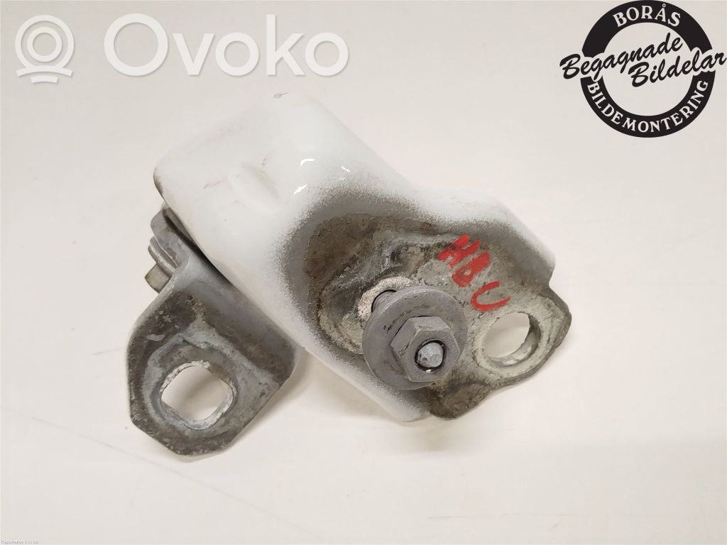 Ford Mondeo MK V Rear door lower hinge 