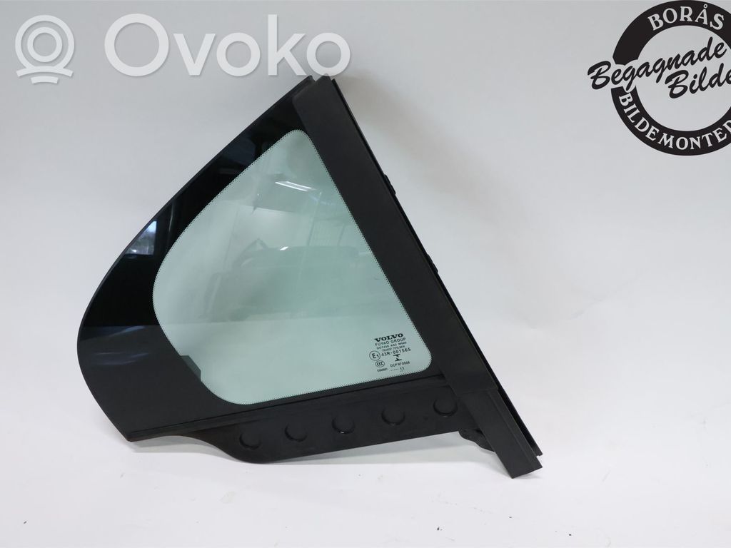 Ventanilla de ventilación de la puerta trasera   31385449