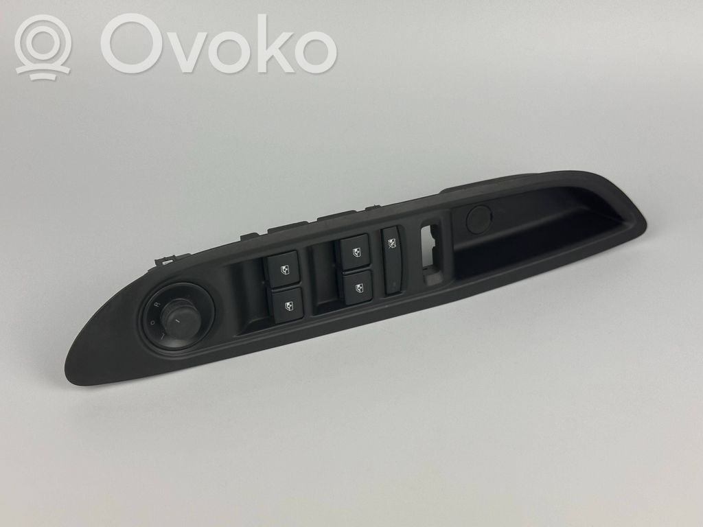 Buick Encore I Electric window control switch 